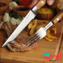 چاقوی سرو غذای بامبوم:gubon